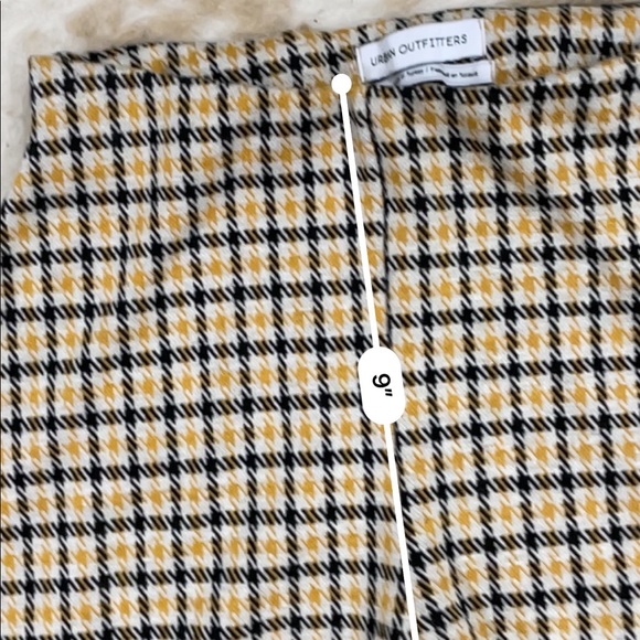 Urban outfitters cropped flare yellow plaid pants - Picture 6 of 7